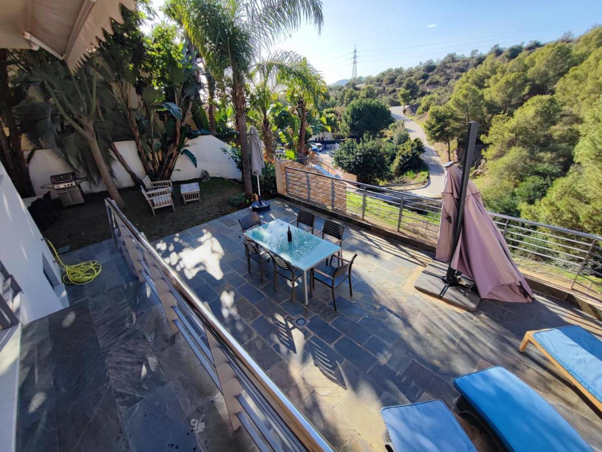 Villa Aguilas Club - Guest House Málaga Dış mekan fotoğraf