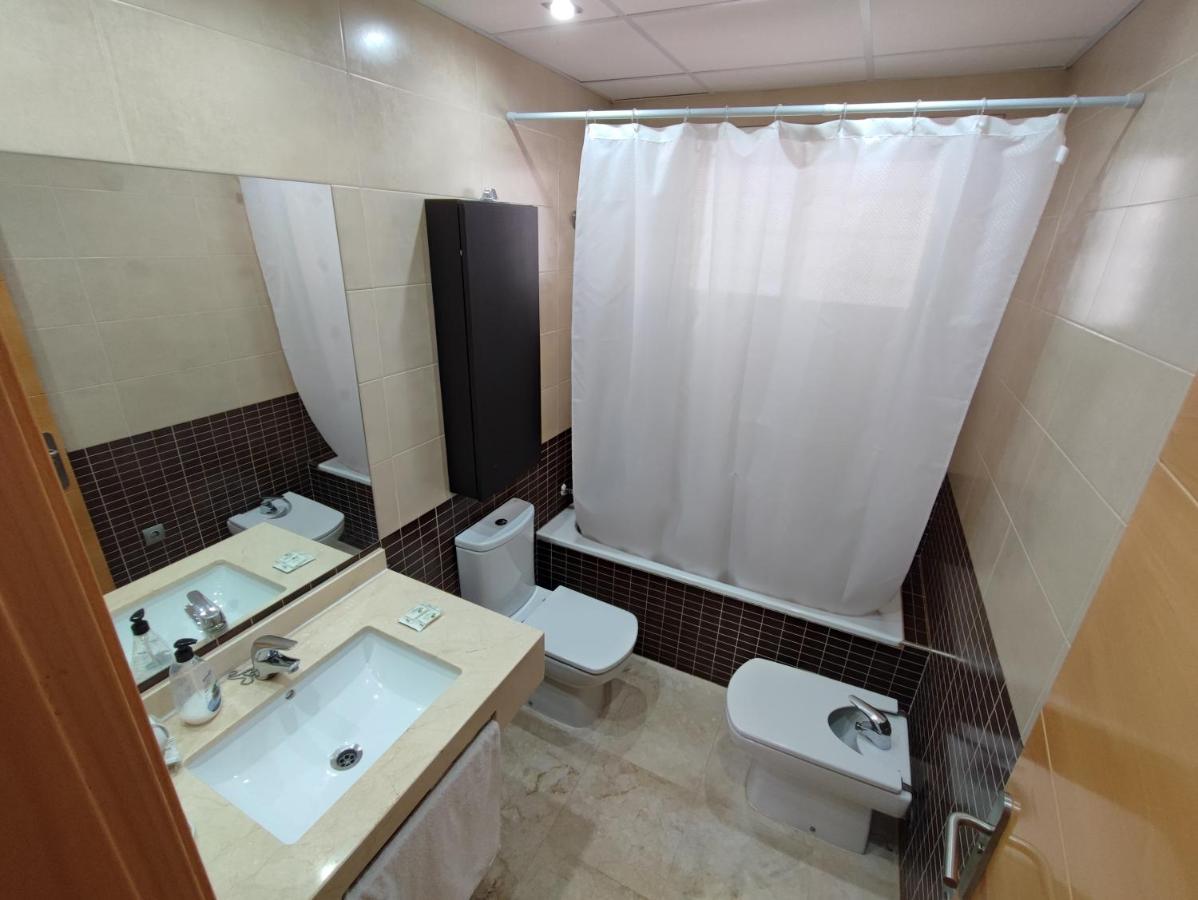 Villa Aguilas Club - Guest House Málaga Dış mekan fotoğraf